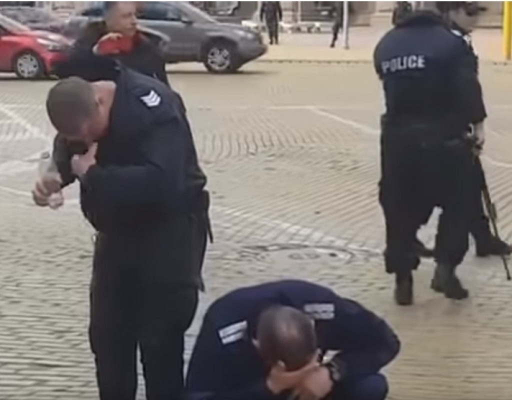 Bugarski policajci