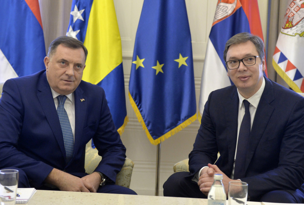 Aleksandar Vučić, Milorad Dodik