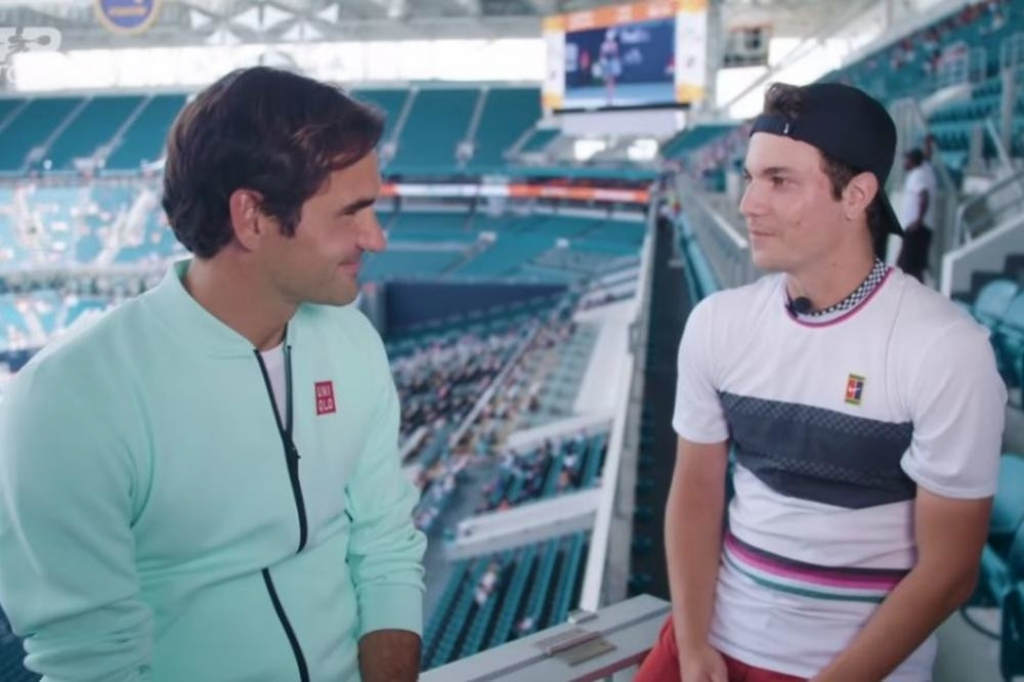 Kecmanović sa Rodžerom Federerom