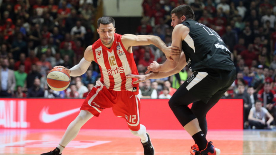 Bili Beron na derbiju Crvena zvezda - Partizan
