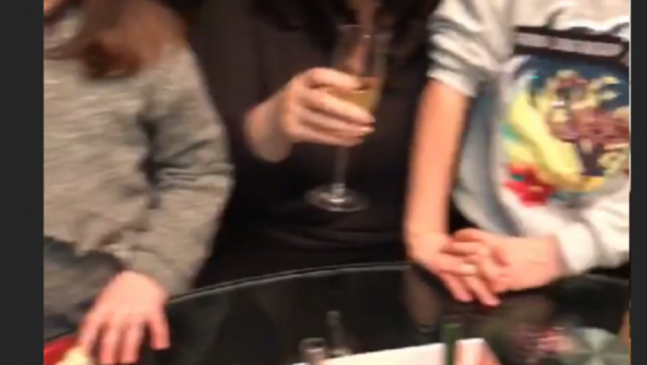 Jelena Karleuša, Divna Karleuša