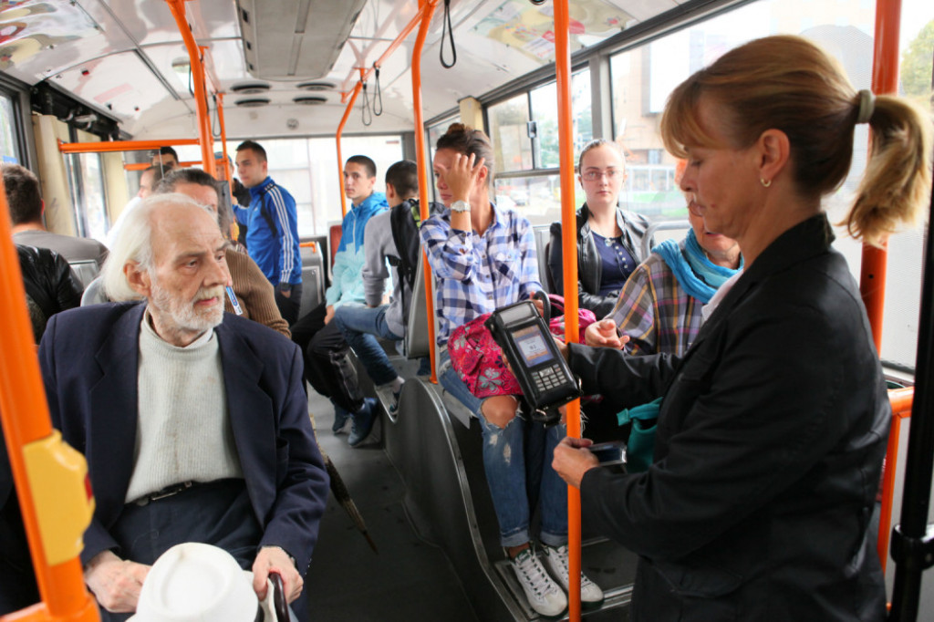 Autobus, kontrola, bus plus