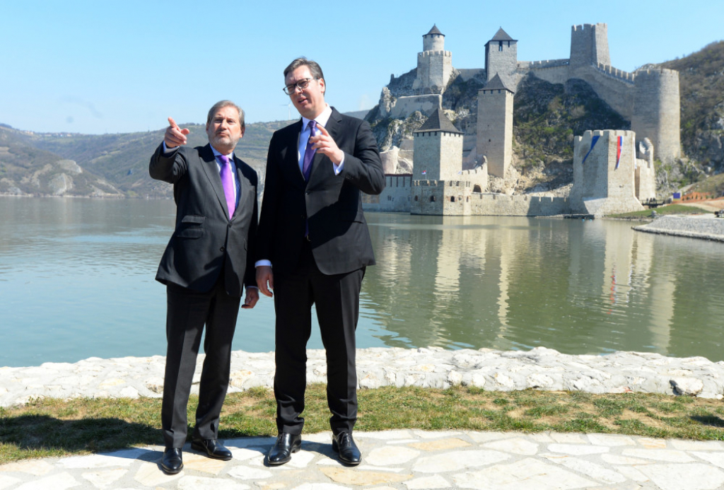 Aleksandar Vučić, Johanes Han