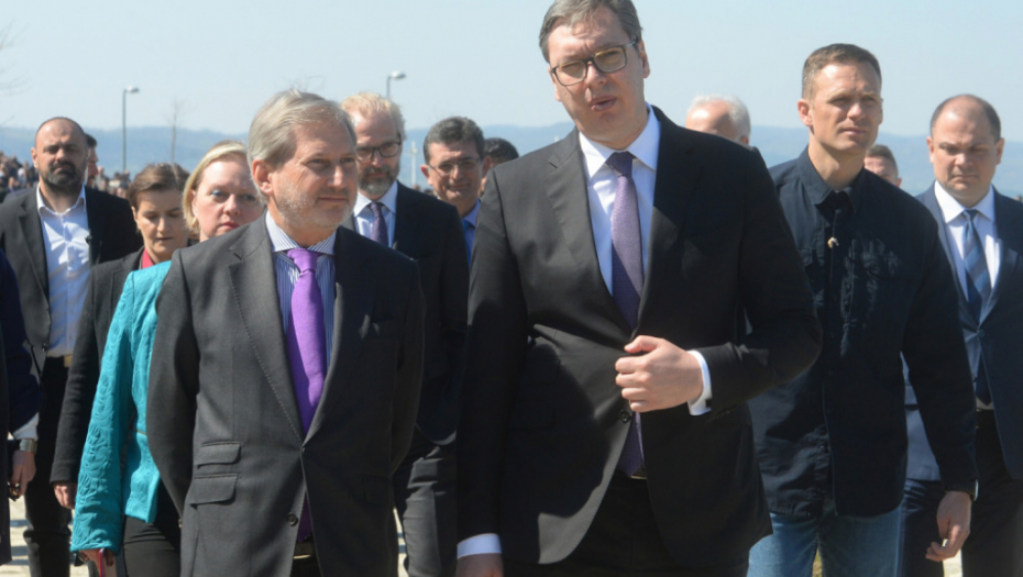 Aleksandar Vučić, Johanes Han