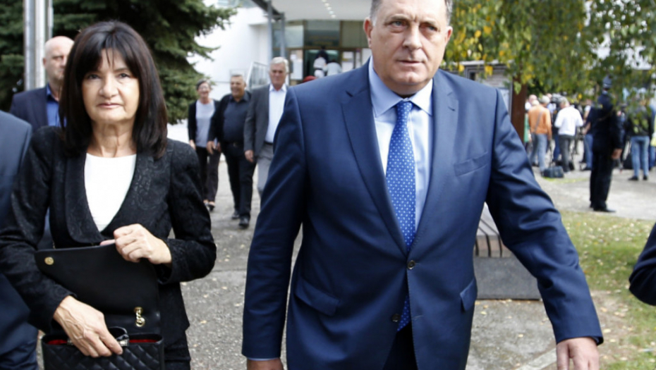Milorad Dodik, Snježana Dodik
