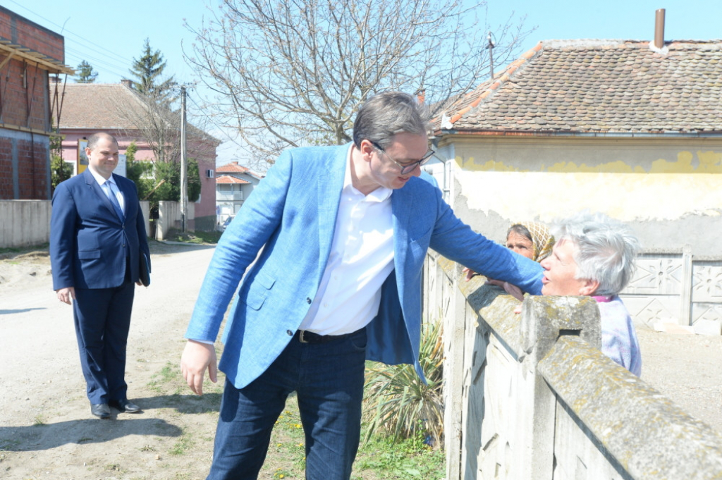 Aleksandar Vučić, Žabari