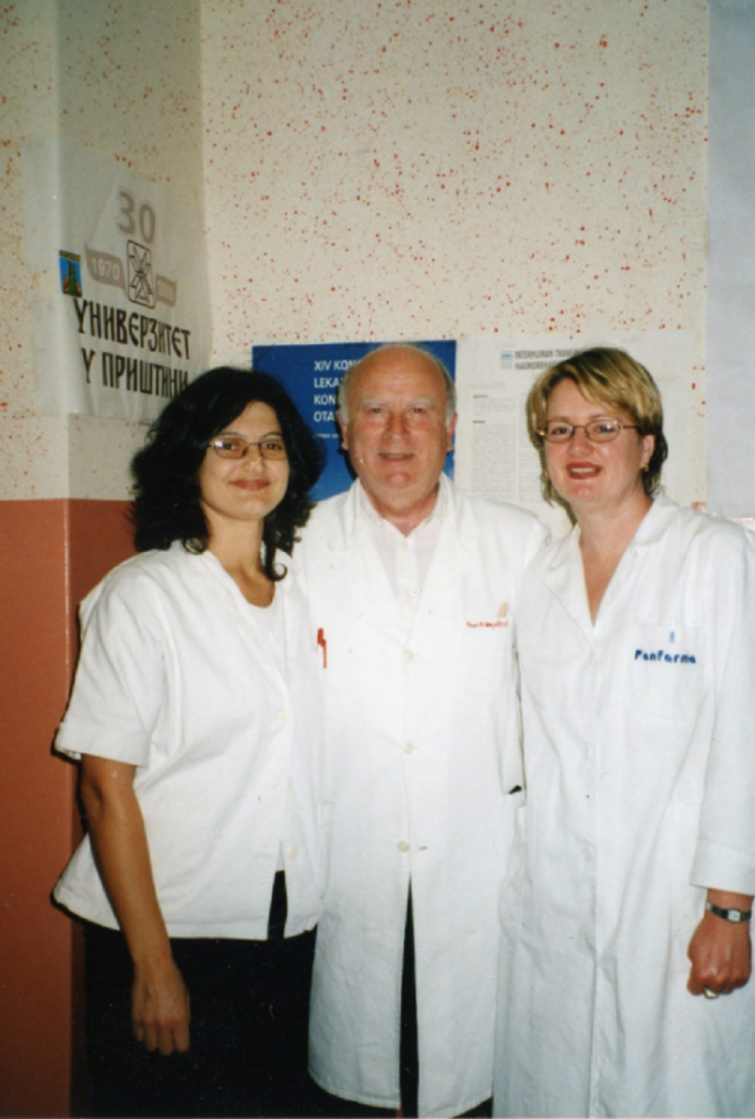 Profesor Stevan Baljošević sa srpskim lekarima u Prištini