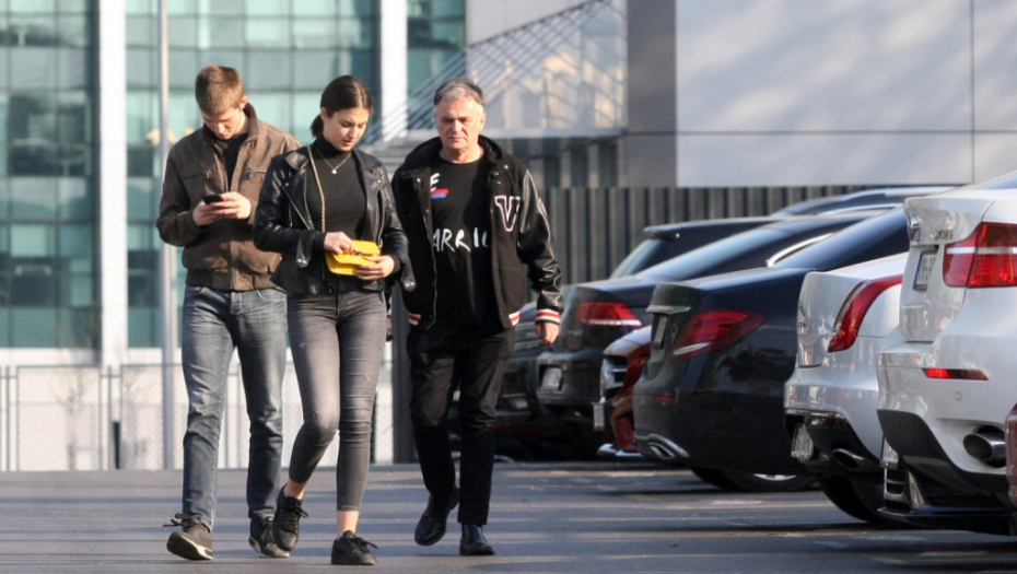 Branislav Lečić sa decom