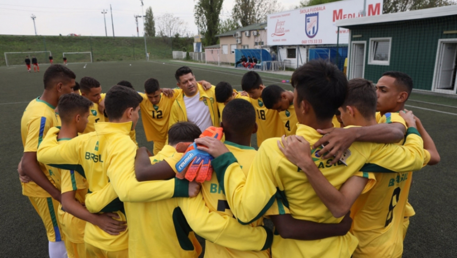 Srbija - Brazil srednja škola