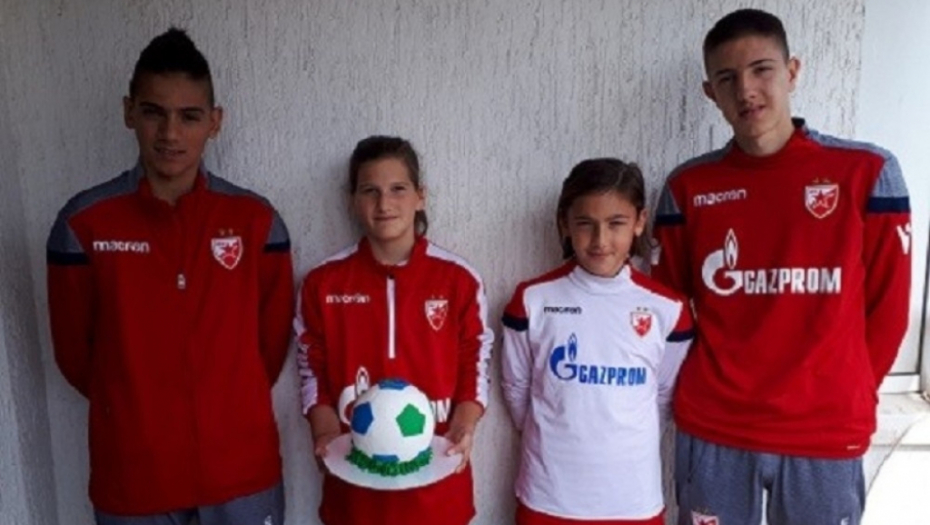 Mladi fudbaleri Crvene zvezde