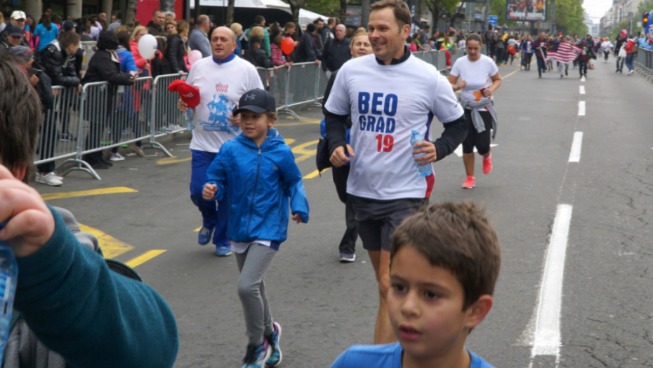 Siniša Mali sa decom