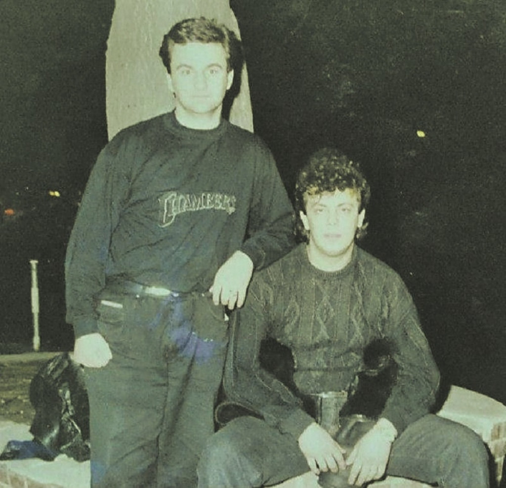 Voja Amerikanac, sedi