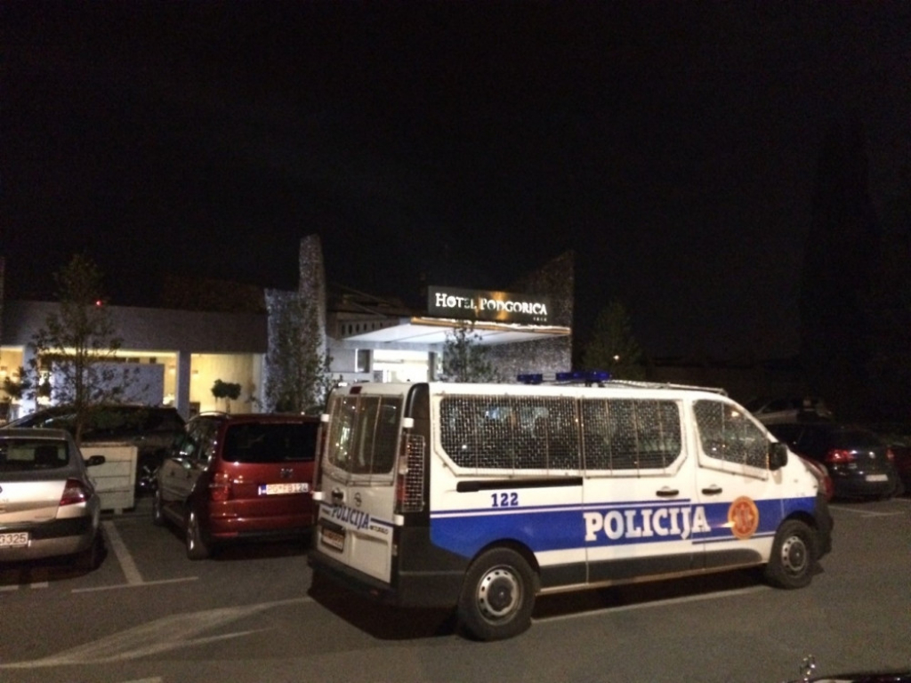 Ko&scaron;arka&scaron;i Crvene zvezde imaju policijsku za&scaron;titu u Podgorici