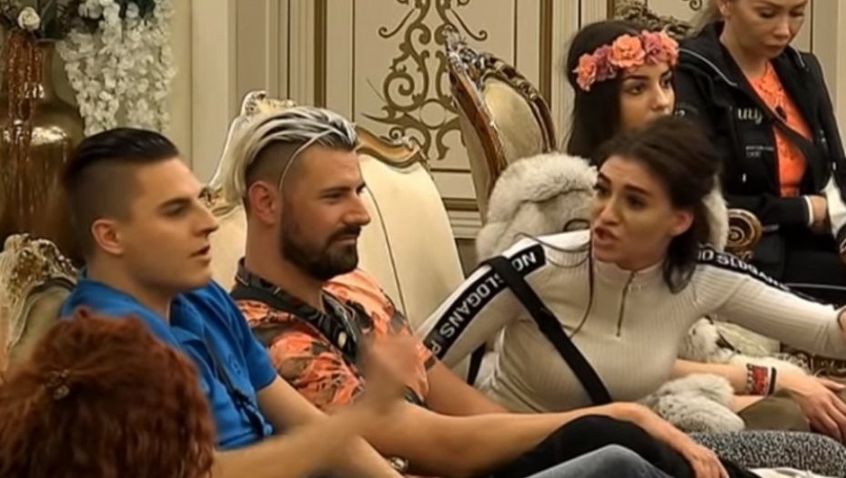 Elvin Kadrić, Izabela Aljoski