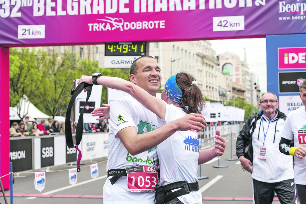 Rezultat za ponos Marko Marjanović posle istrčanog maratona