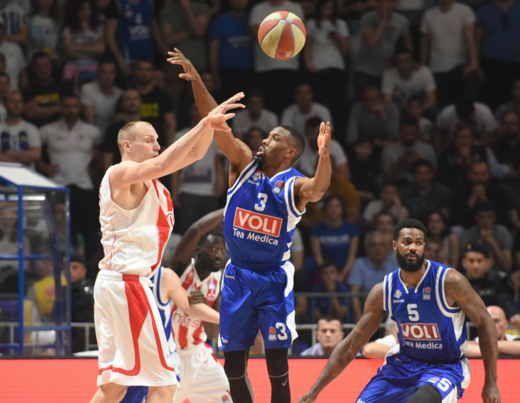 Dejan Davidovac protiv Budućmosti