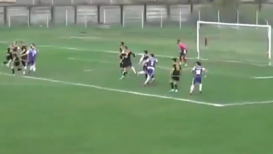 Golman slobodan udarac