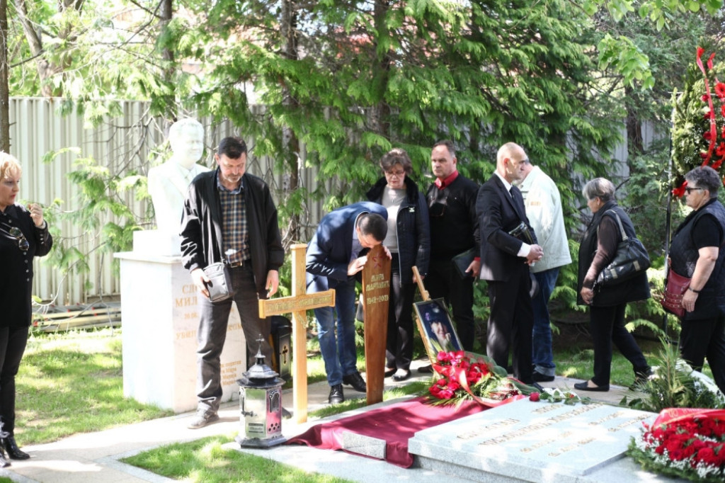 Sahrana, Mira Marković