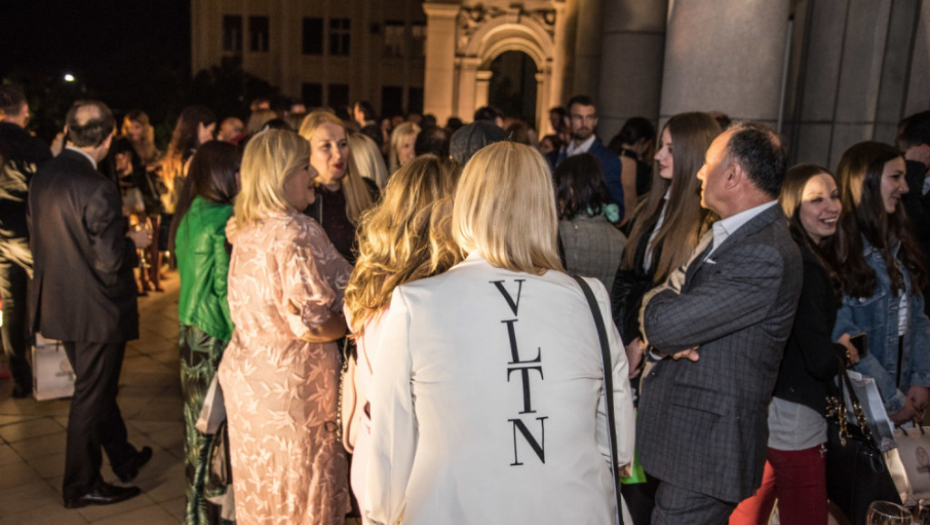 Suzana Perić, revija