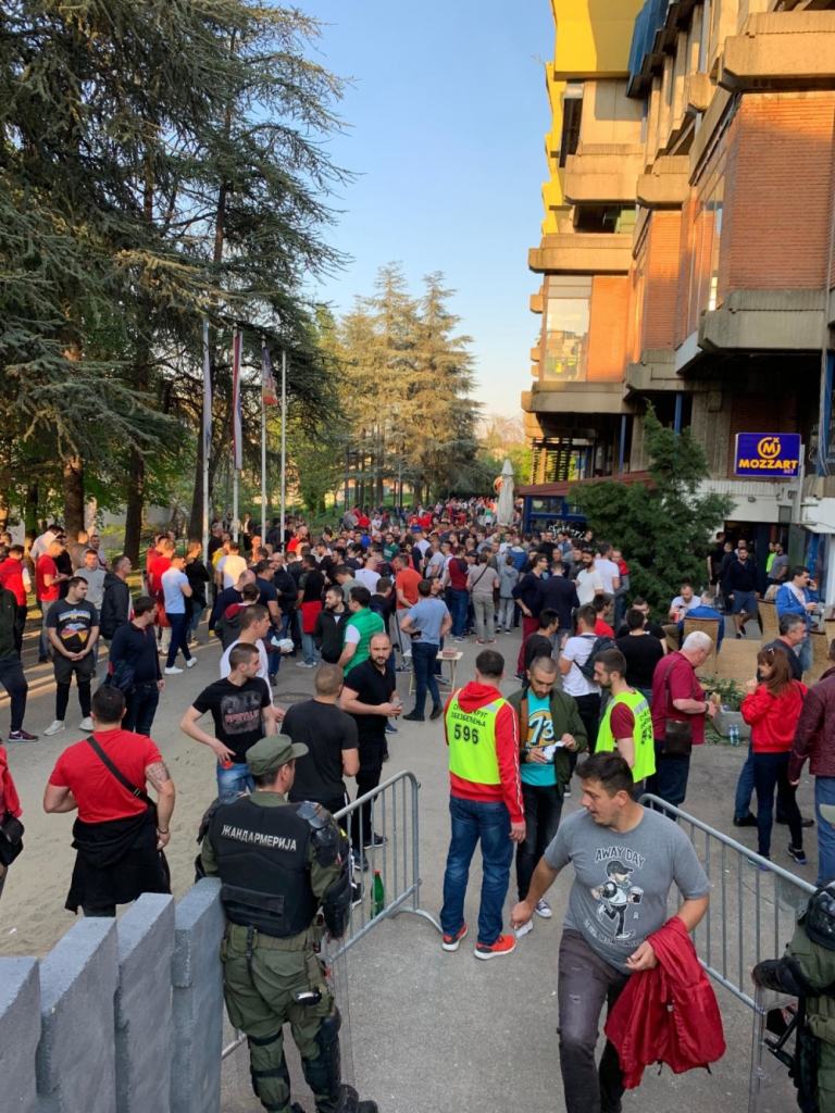 pred početak majstorice između Crvene zvezde i Budućnosti