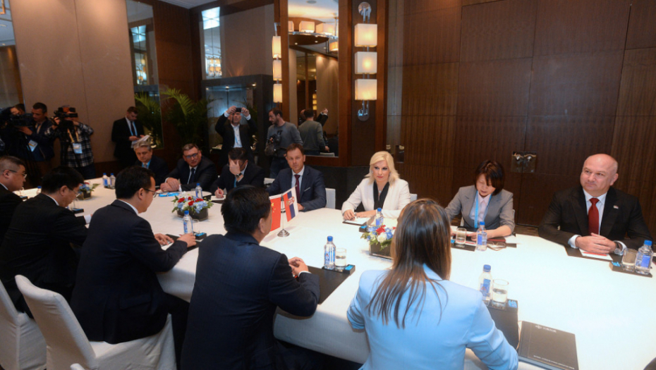 Srpska delegacija u Kini
