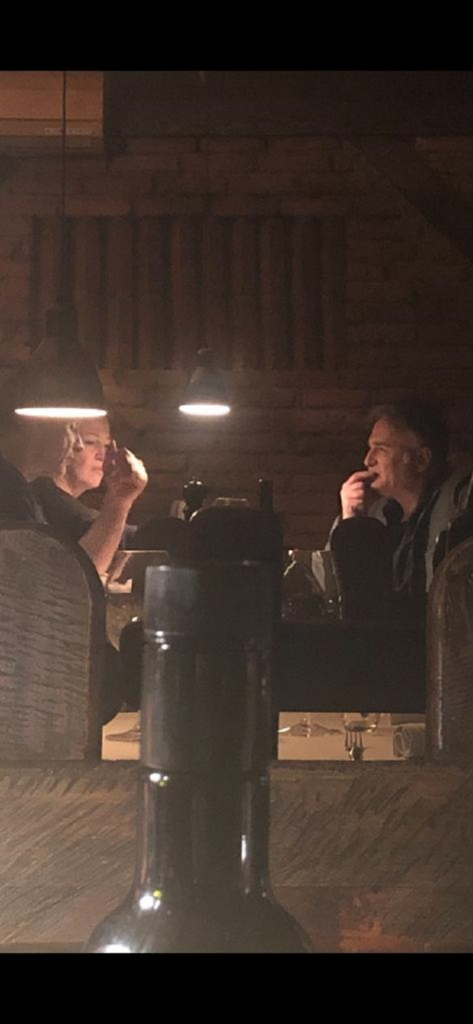 Lečić u luksuznom restoranu