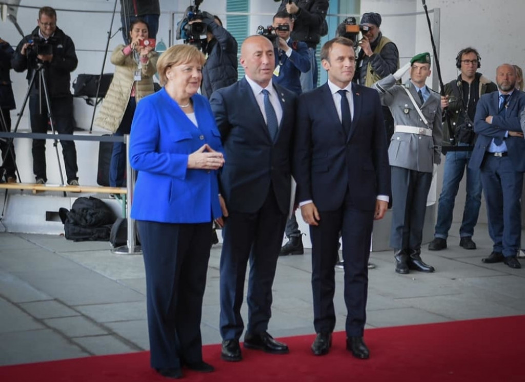 Ramuš Haradinaj i Emanuel Makron