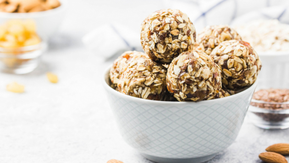 Kuglice, kolač, med 