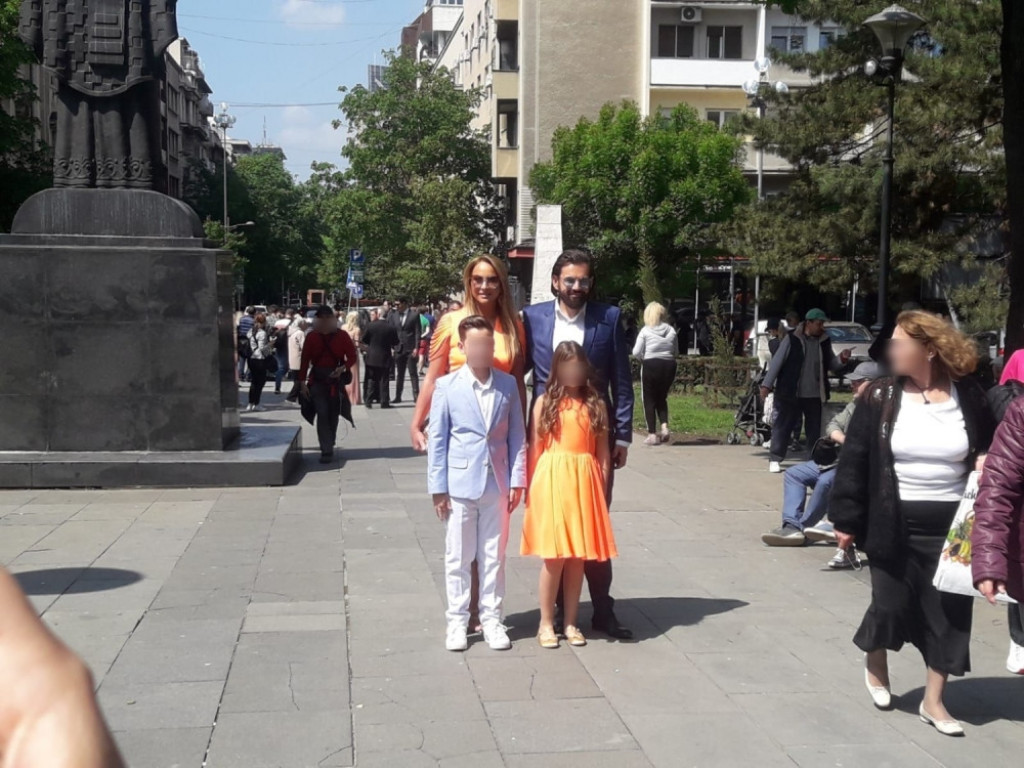 Danijela Karić, svadba, Bojan Karić sa suprugom