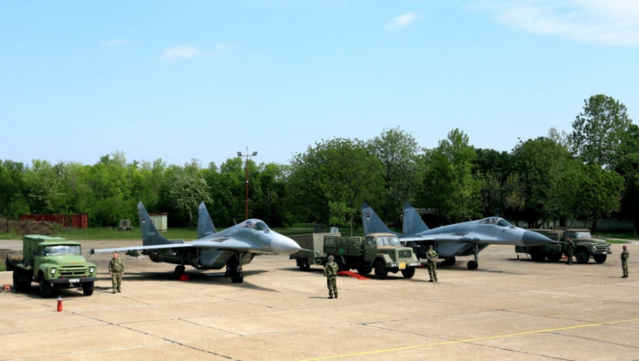 MiG-29, RV i PVO, nebo, čuvanje, aerodrom batajnica