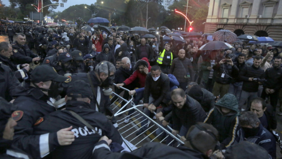 Albanija, protesti