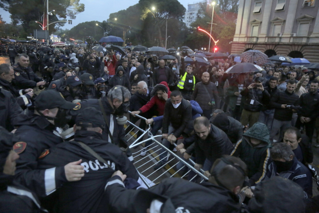 Albanija, protesti
