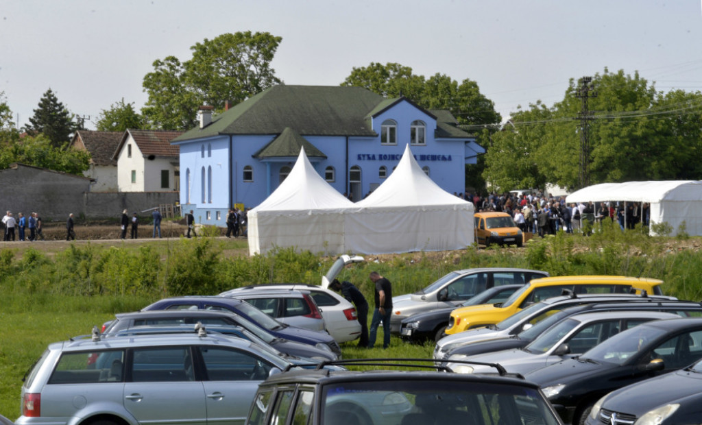 Hrtkovci, Vojislav Šešelj