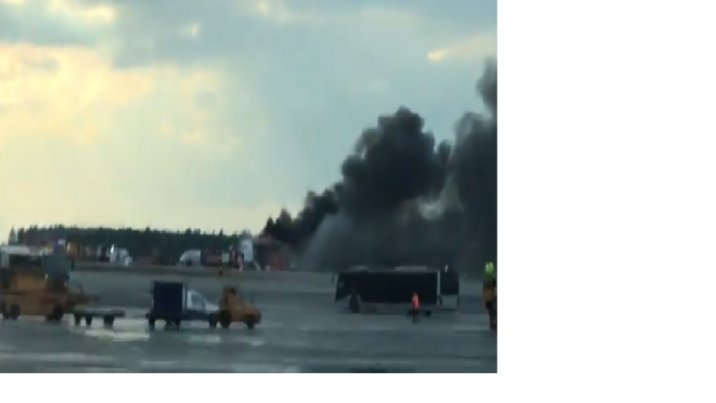 avion, požar, aerodrom, &scaron;eremetjevo