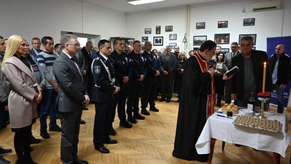 Stefanović posetio Policijsku brigatu