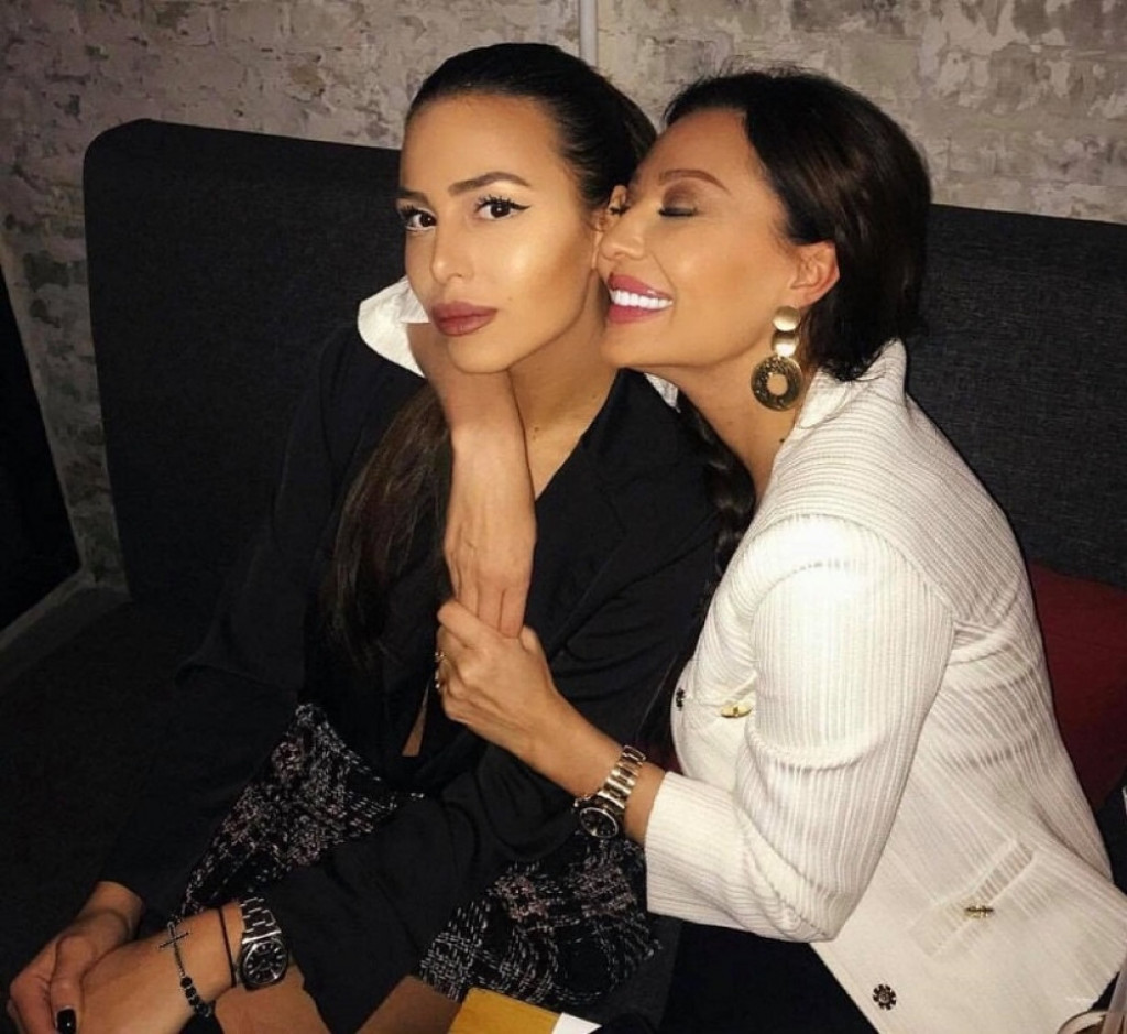 Ceca i Anastasija  Ražnatović