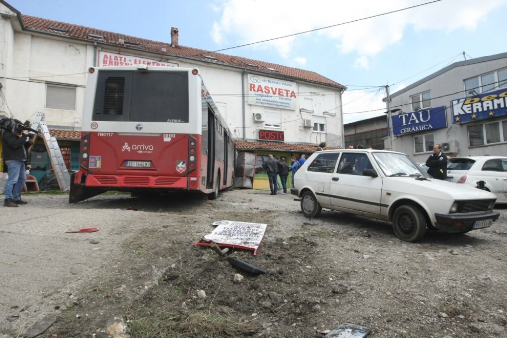 Autobus, nesreća, Ustanička