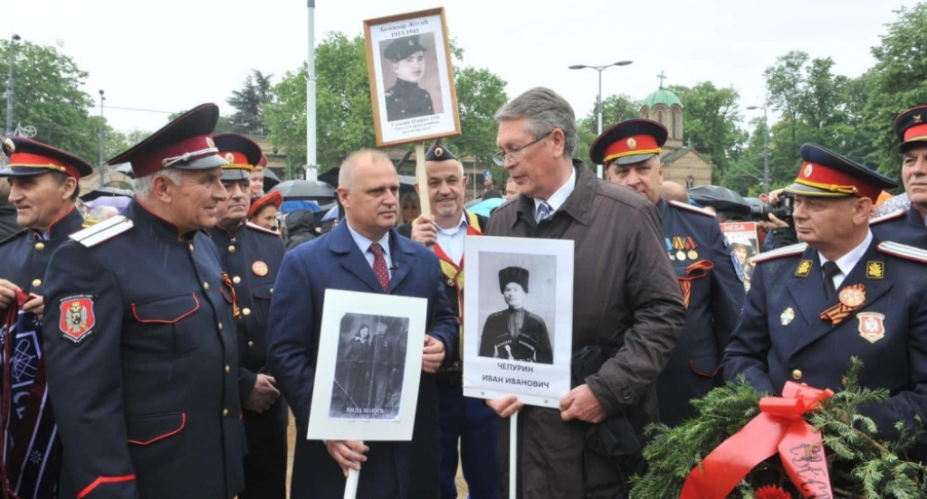 Položeni venci na Spomen-groblje oslobodiocima Beograda