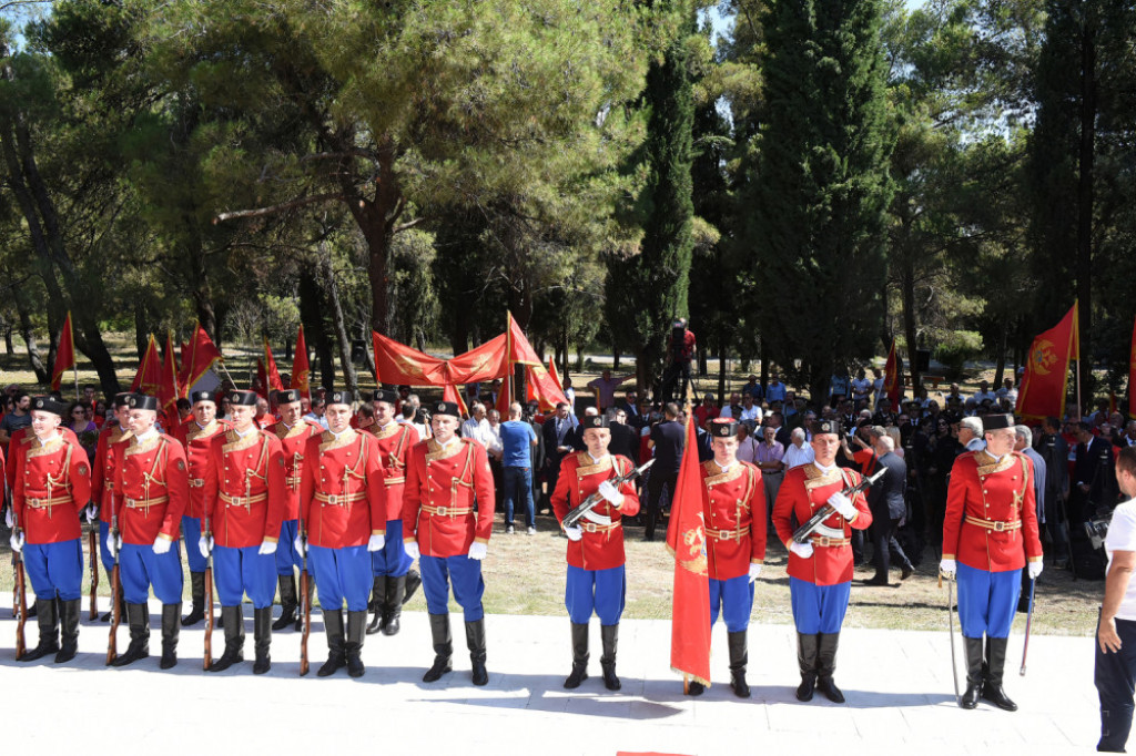 Crna Gora, Milo Đukanović, Crnogorci