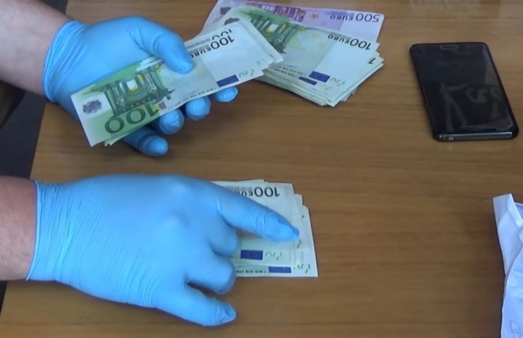 Uzeli skoro pola traženog novca