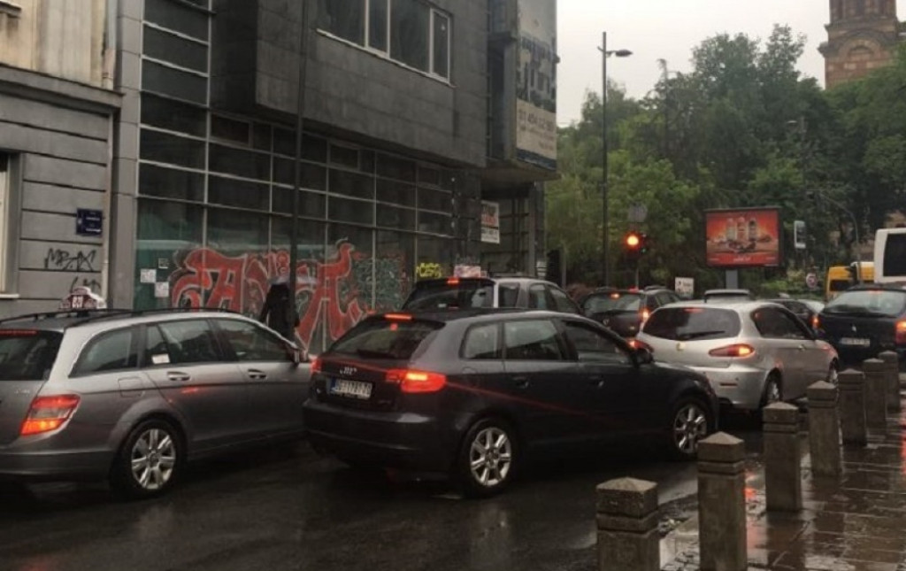 Gužve, kolona, saobraćaj