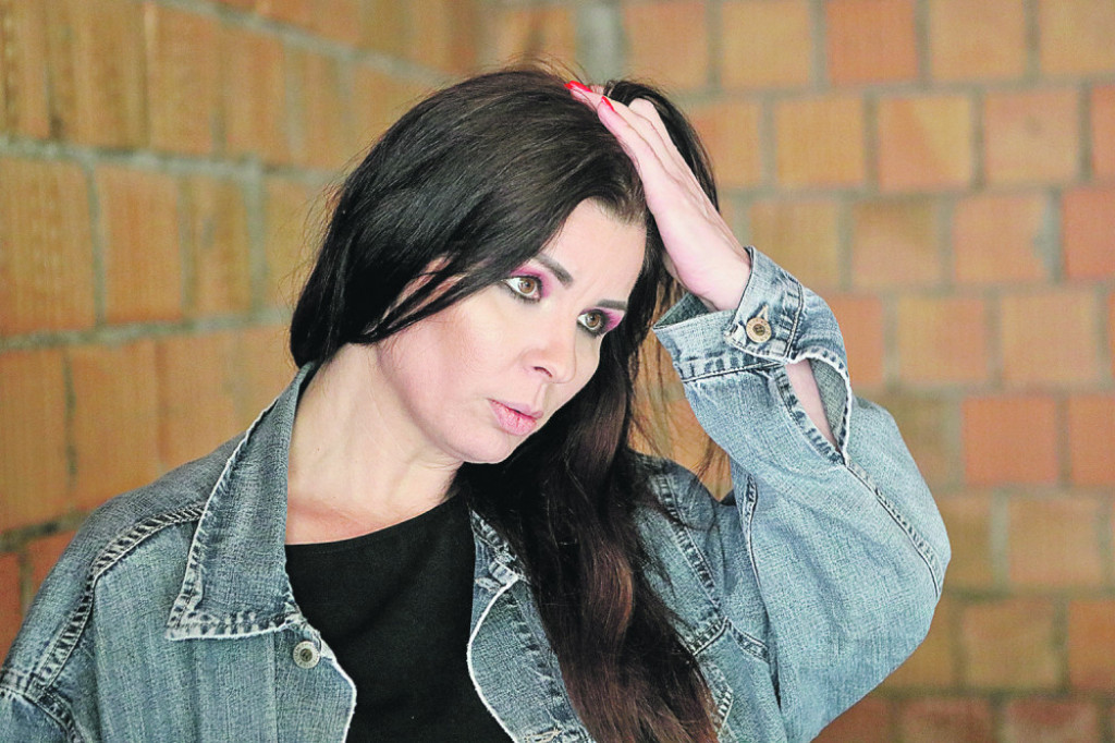 Maja Marijana, zapaljen automobil