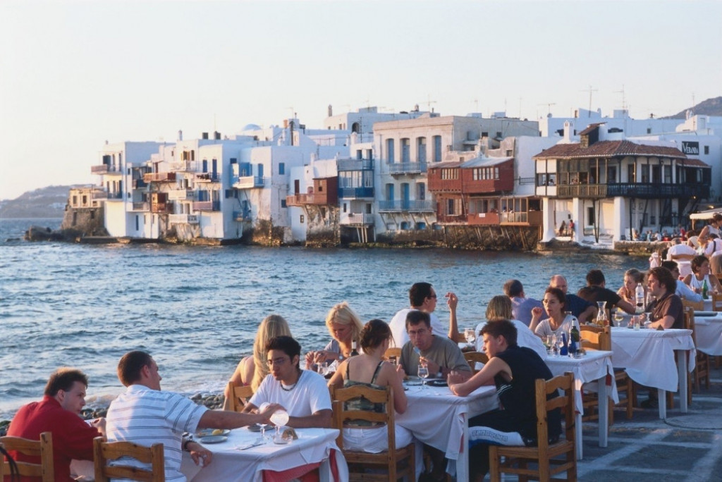 Mikonos, plaža, restoran
