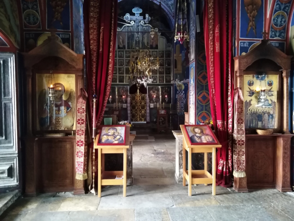 Manastir Krka, Srbi, Dalmacija