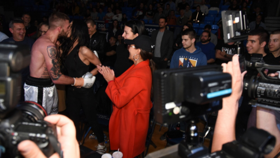 Boks meč Veljko Ražnatović - Petar Mrvalj (Hrvatska)