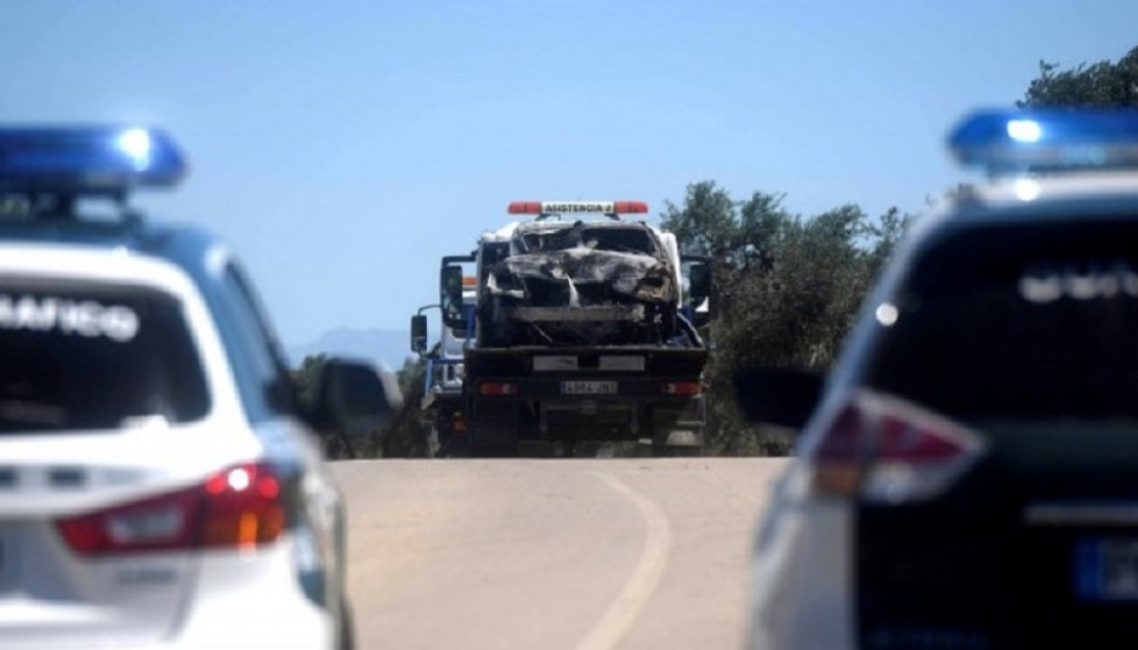 Mesto pogibije i smrskan automobil Huana Antonija Rejesa