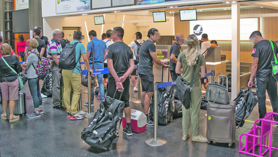 aerodrom konstantin veliki, niš