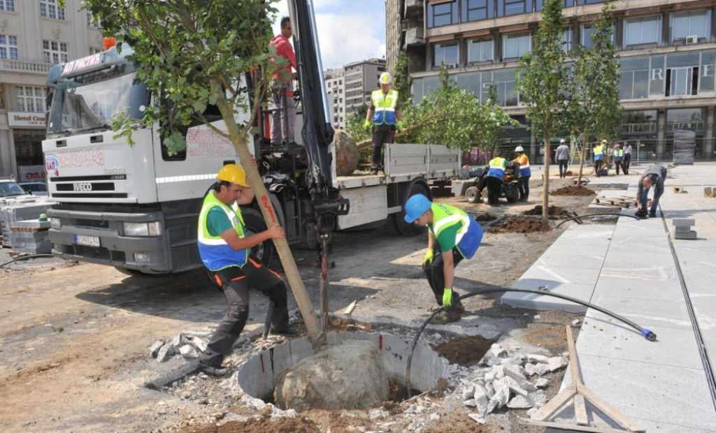 Trg Republike, Goran Vesić