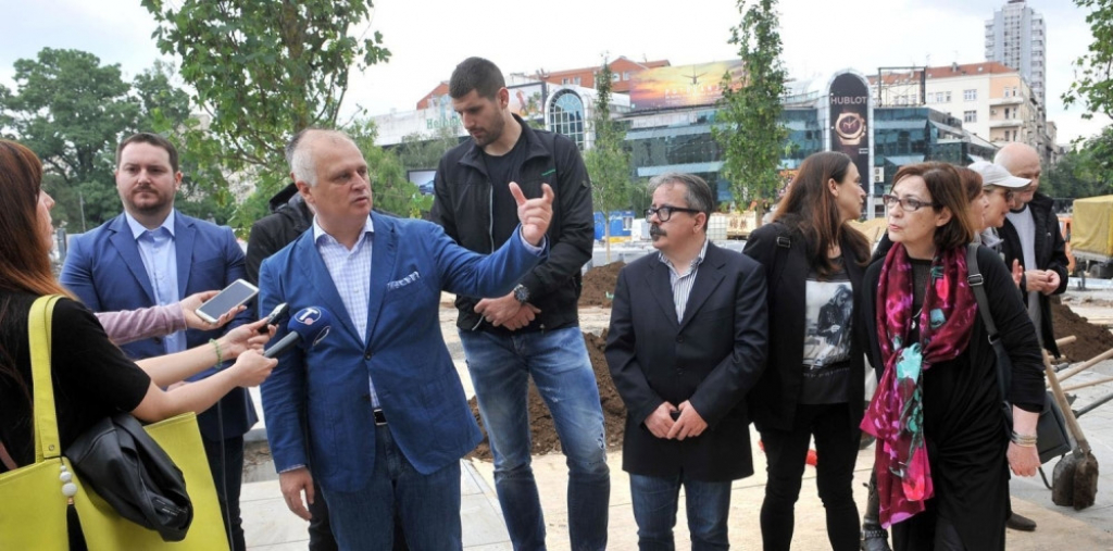 Trg Republike, Goran Vesić