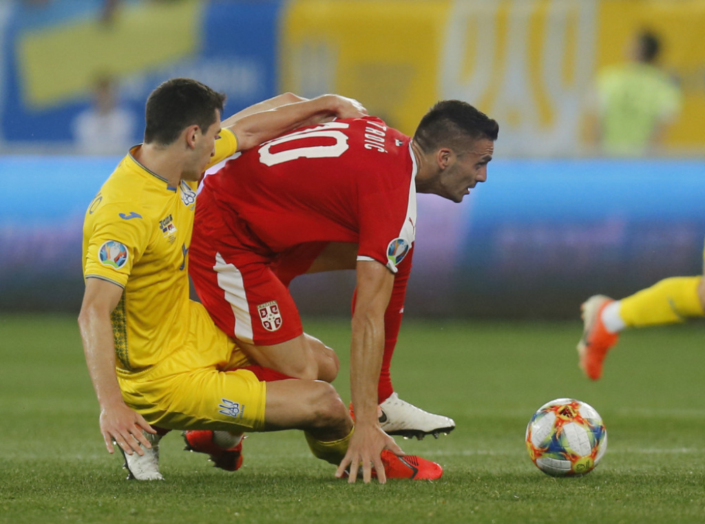 Du&scaron;an Tadić na meču sa Ukrajinom